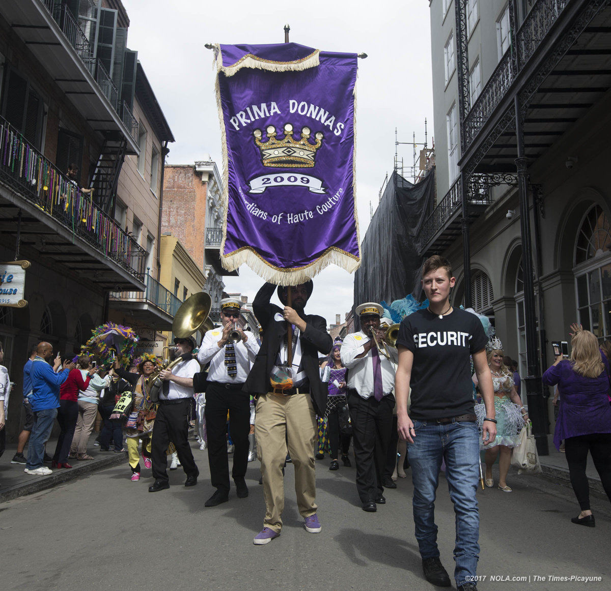 Walking krewes hit the French Quarter: See Mardi Gras photos